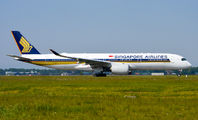Singapore Airlines 9V-SMP image