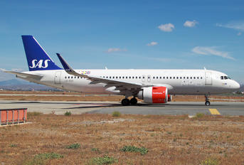 LN-RGO - SAS - Scandinavian Airlines Airbus A320 NEO