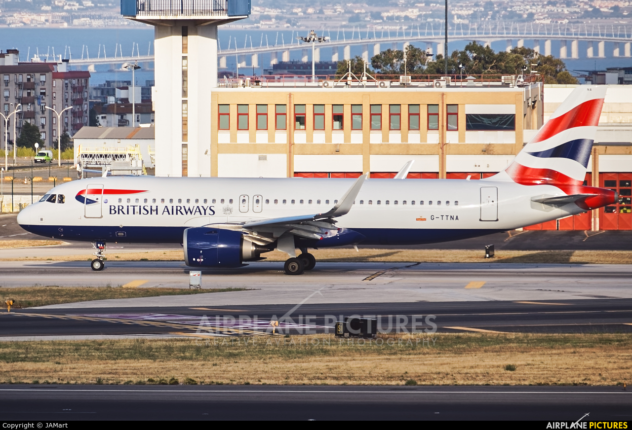 British Airways G-TTNA aircraft at Lisbon