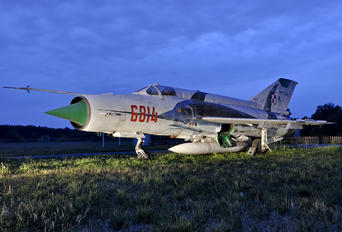 6814 - Poland - Air Force Mikoyan-Gurevich MiG-21MF