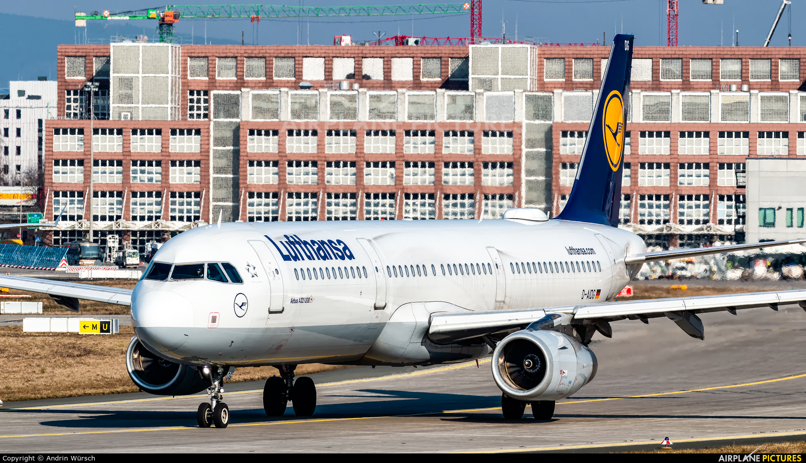 Lufthansa D-AIDG aircraft at Frankfurt