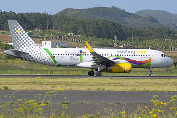 EC-MOG - Vueling Airlines Airbus A320
