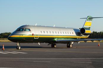 2-AVCO - Private Canadair CL-600 Challenger 850