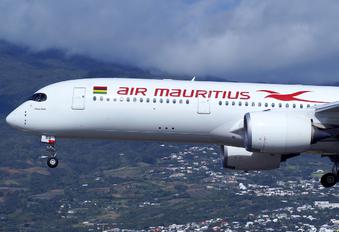 3B-NBQ - Air Mauritius Airbus A350-900