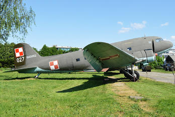 027 - Poland - Air Force Lisunov Li-2