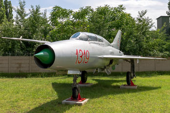 1319 - Hungary - Air Force Mikoyan-Gurevich MiG-21U