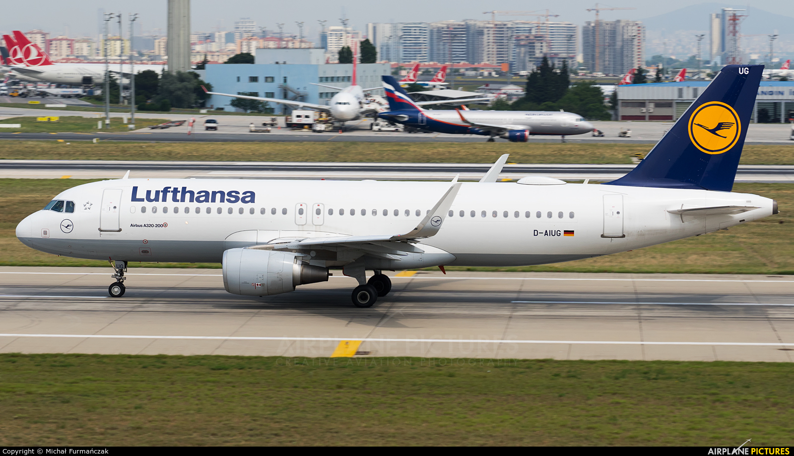 Lufthansa D-AIUG aircraft at Istanbul - Ataturk