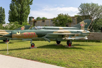 5721 - Hungary - Air Force Mikoyan-Gurevich MiG-21bis