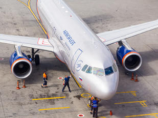 VP-BLP - Aeroflot Airbus A320