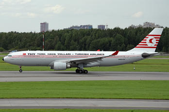 TC-JNC - Turkish Airlines Airbus A330-200
