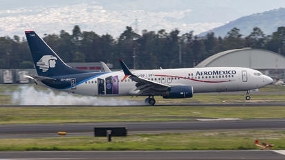 XA-AME - Aeromexico Boeing 737-800