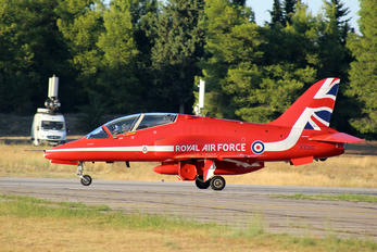 XX310 - Royal Air Force "Red Arrows" British Aerospace Hawk T.1/ 1A