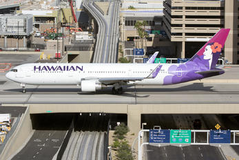 N580HA - Hawaiian Airlines Boeing 767-300ER