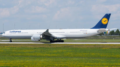 D-AIHA - Lufthansa Airbus A340-600