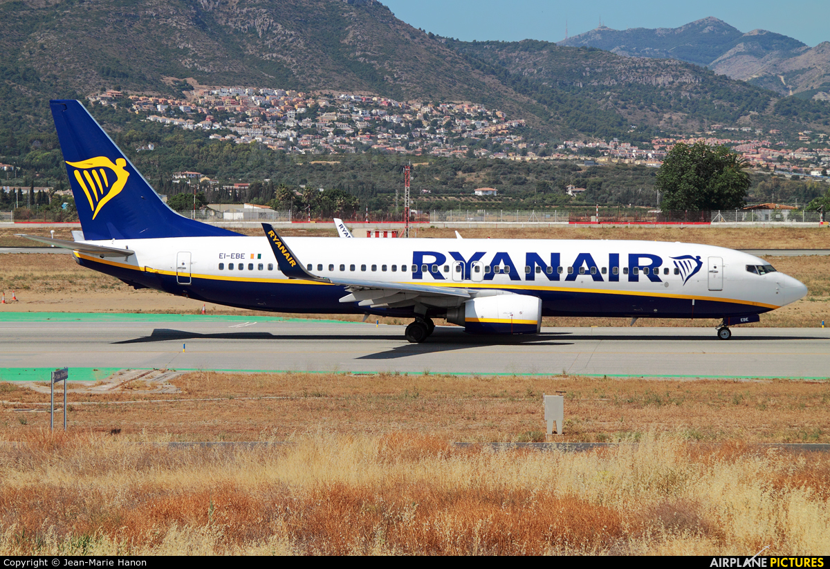 Ryanair EI-EBE aircraft at Málaga