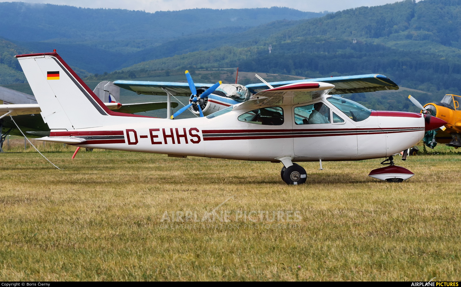 Private D-EHHS aircraft at Dubnica nad Vahom - Slavnica