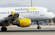 Vueling Airlines EC-LLJ image