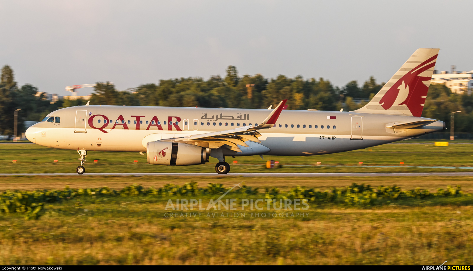 Qatar Airways A7-AHP aircraft at Warsaw - Frederic Chopin