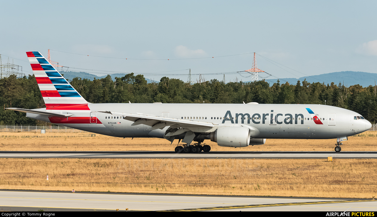 American Airlines N752AN aircraft at Frankfurt