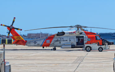6023 - USA - Coast Guard Sikorsky MH-60T Jayhawk