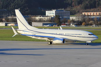 VP-BWR - Private Boeing 737-700 BBJ