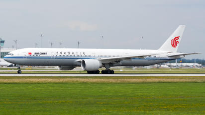 B-2036 - Air China Boeing 777-300ER