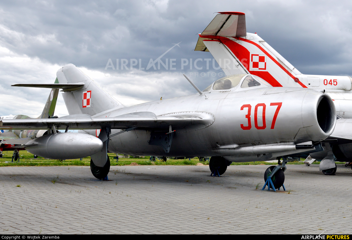 Poland - Air Force 307 aircraft at Dęblin - Museum of Polish Air Force