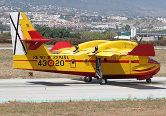 UD.13-20 - Spain - Air Force Canadair CL-215T