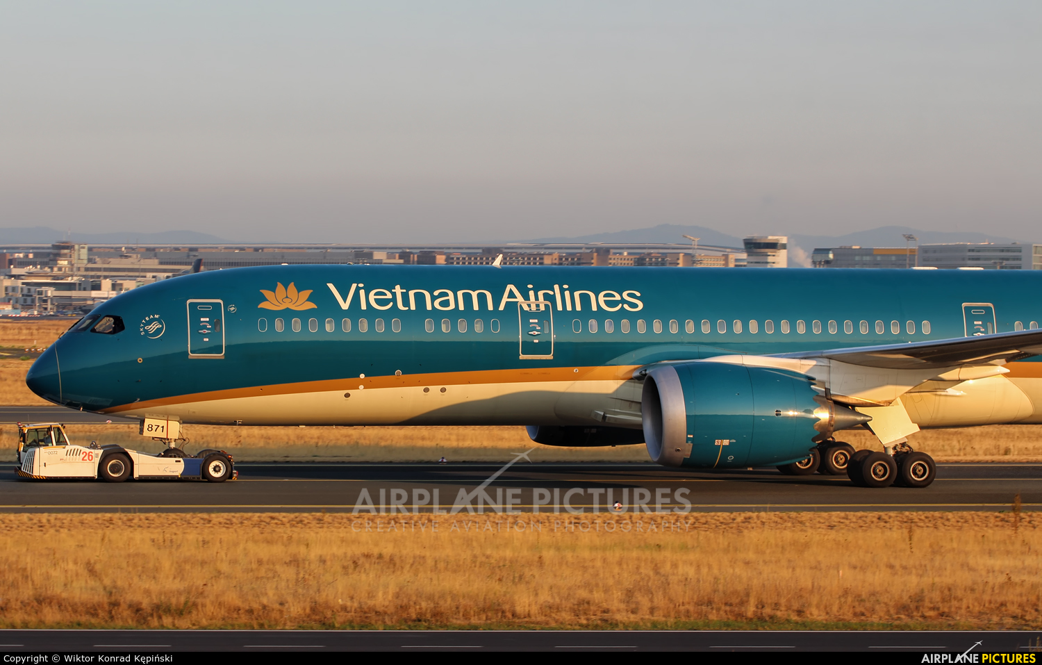 Vietnam Airlines VN-A871 aircraft at Frankfurt