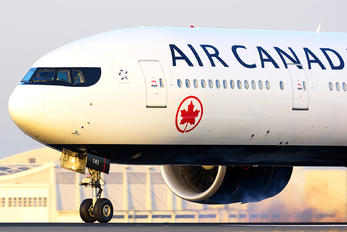 C-FIVW - Air Canada Boeing 777-300ER