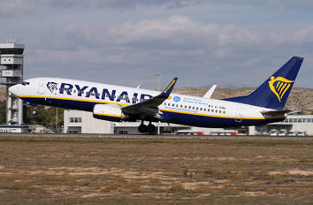 EI-DWX - Ryanair Boeing 737-800
