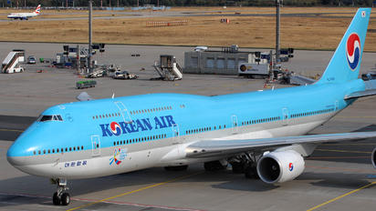 HL7638 - Korean Air Boeing 747-8