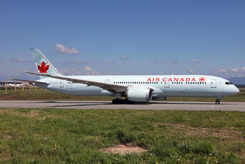 C-FGEO - Air Canada Boeing 787-9 Dreamliner