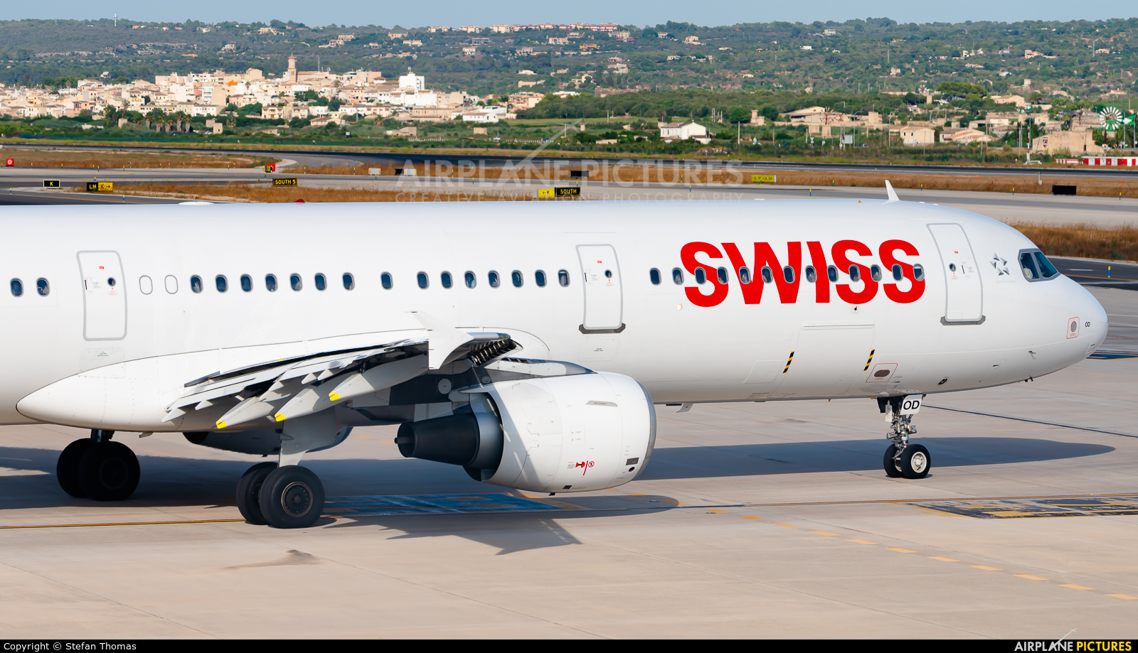 Swiss HB-IOD aircraft at Palma de Mallorca