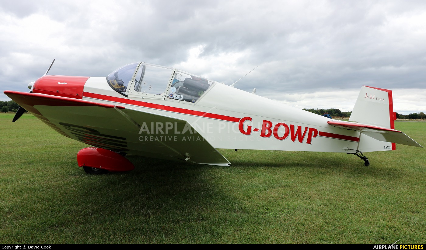 Private G-BOWP aircraft at Full Sutton