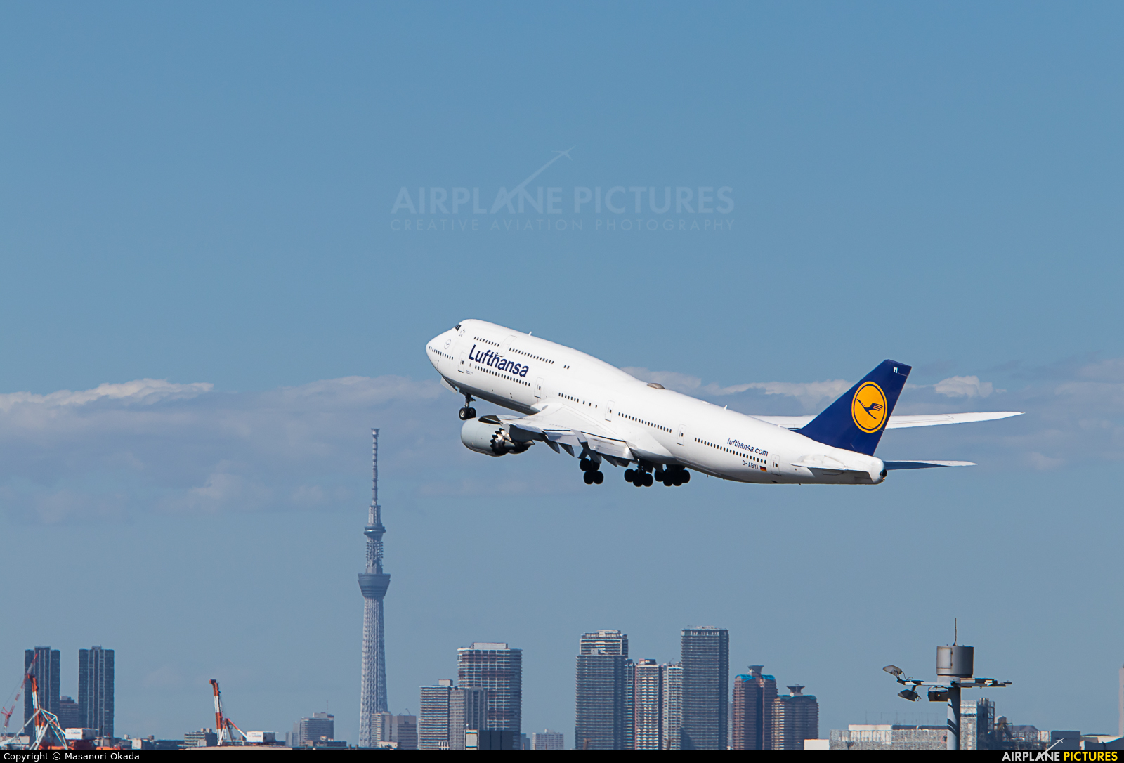 Lufthansa D-ABYI aircraft at Tokyo - Haneda Intl