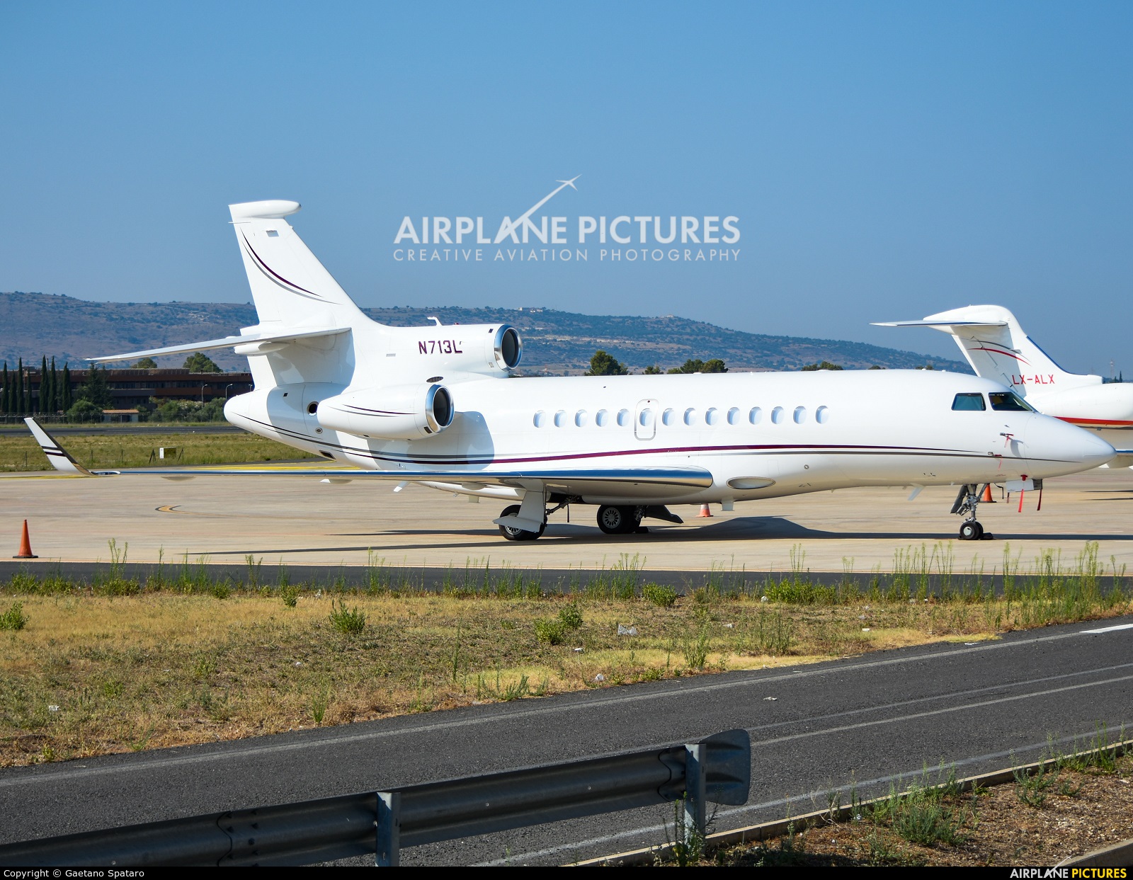 Private N713L aircraft at Comiso - Sicily