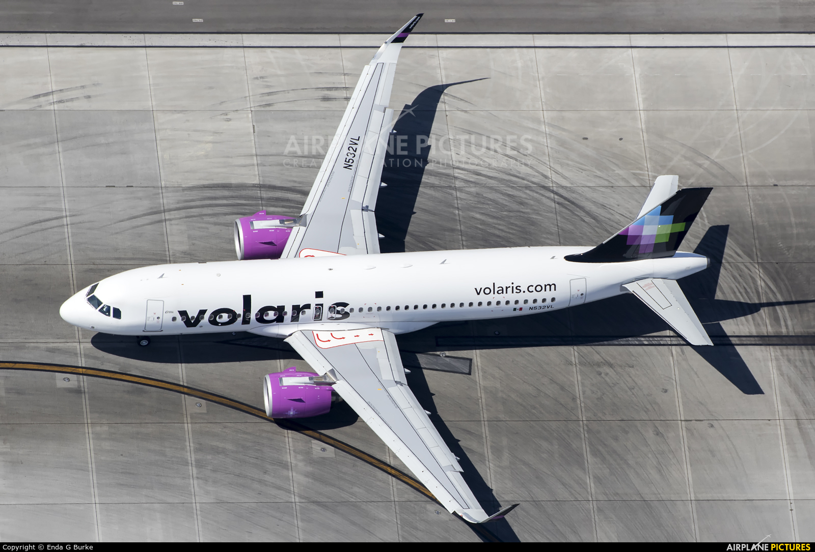 Volaris N532VL aircraft at Los Angeles Intl