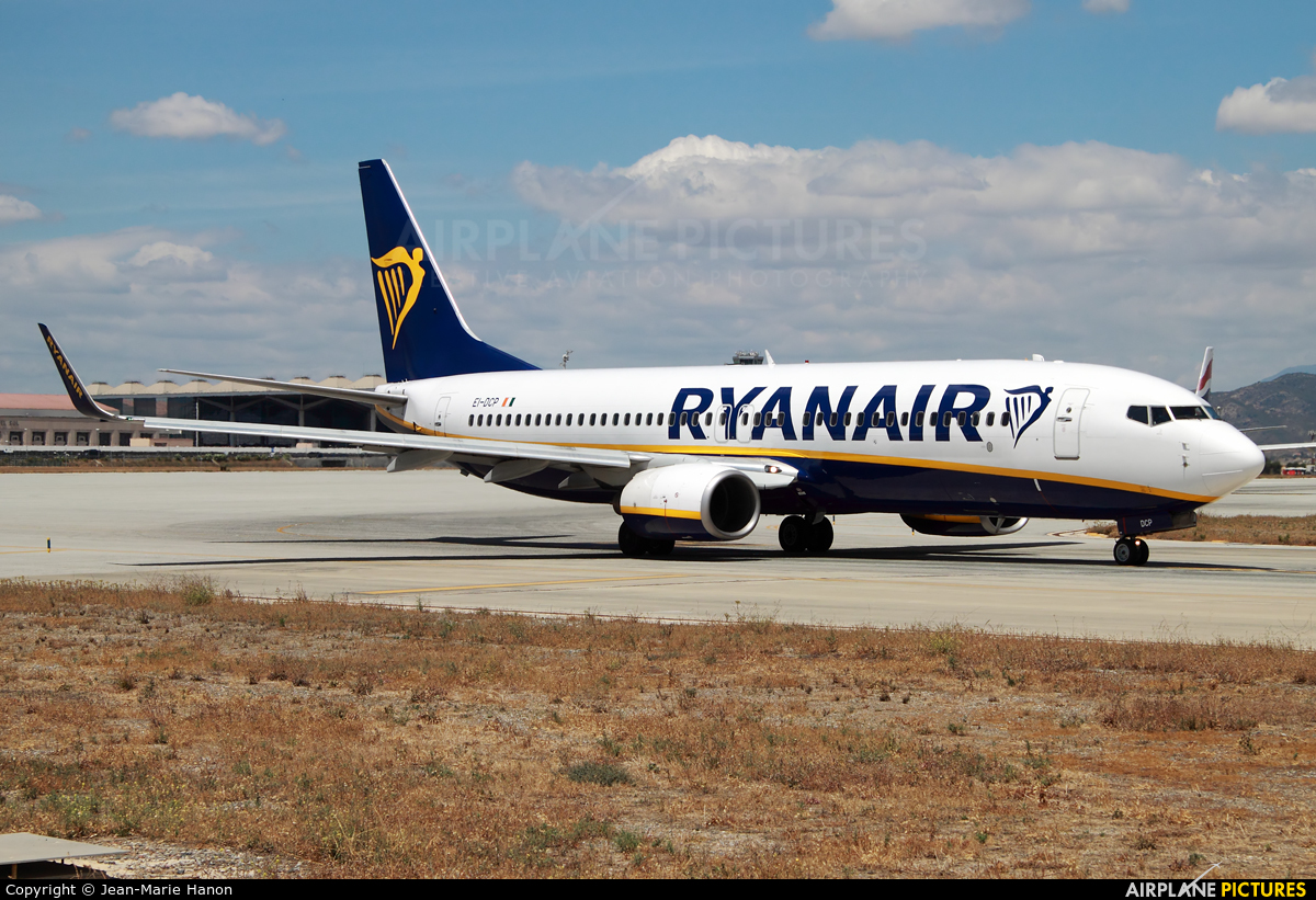 Ryanair EI-DCP aircraft at Málaga