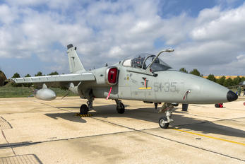 MM7196 - Italy - Air Force Embraer AMX A-1A