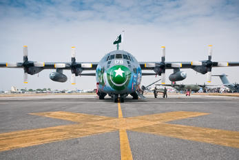 178 - Pakistan - Air Force Lockheed C-130E Hercules
