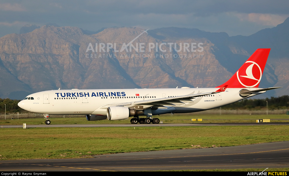 Turkish Airlines TC-JND aircraft at Cape Town Intl