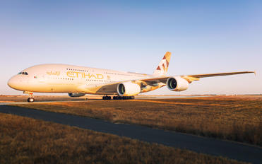 A6-APG - Etihad Airways Airbus A380