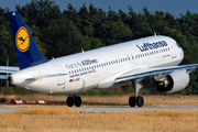 D-AIND - Lufthansa Airbus A320 NEO aircraft