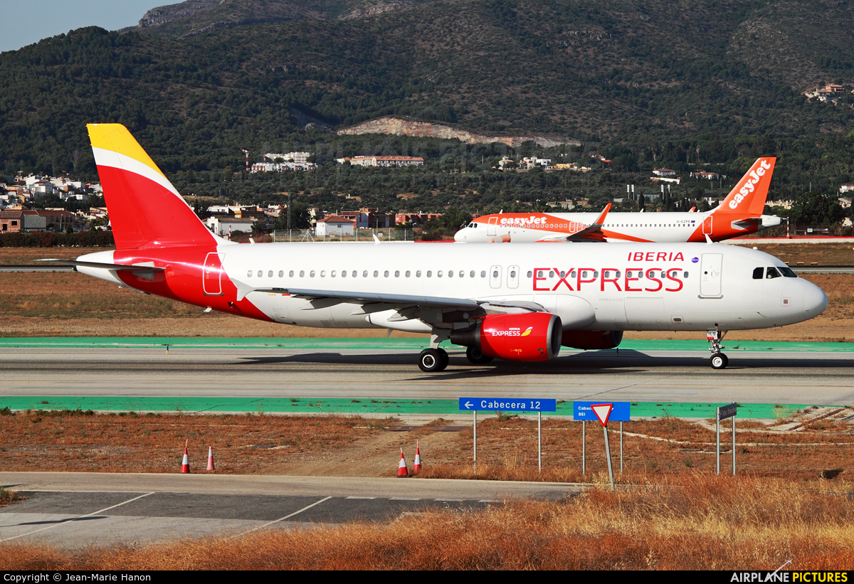 Iberia Express EC-ILQ aircraft at Málaga