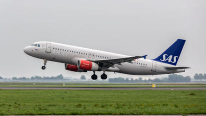 OY-KAY - SAS - Scandinavian Airlines Airbus A320