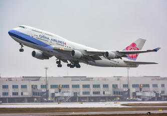 B-18202 - China Airlines Boeing 747-400