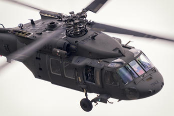 7642 - Slovakia -  Air Force Sikorsky UH-60M Black Hawk