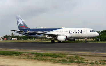 CC-BFC - LAN Colombia Airbus A320