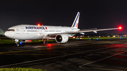 F-GSPN - Air France Boeing 777-200ER